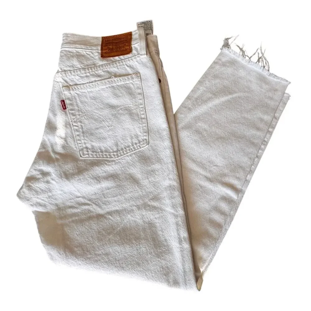 New LEVI'S White Mid Rise Wedgie Straight Leg Buttonfly Jeans Size 29